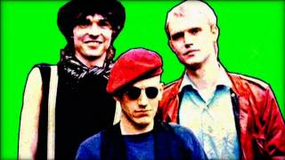 Ebba Grön - Bajs i Bastun