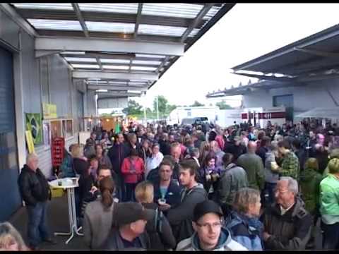 Broistedt brennt und Emily Bites kann es löschen!