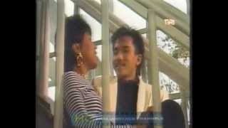 Download lagu Yana dan Lita Emosi Jiwa OST Catatan Si Boy 2(Original Video TVRI 1989) mp3