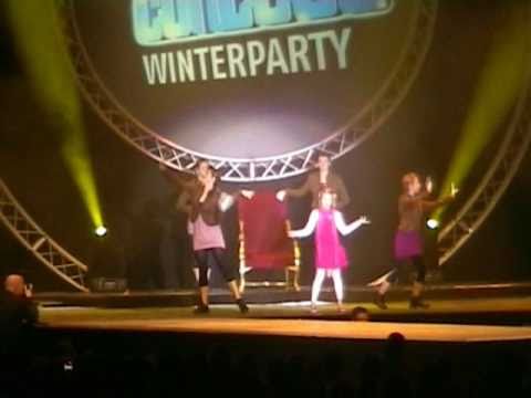 Laura Kamhuber mit „ich bleib lieber klein“ (KIDDY CONTEST 2010)