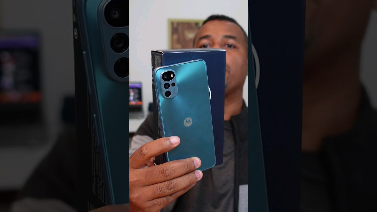 Miniatura da avaliação em vídeo de Smartphone Motorola G22 128GB 4GB RAM