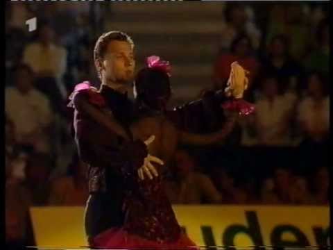 Victor Petrenko (UKR) - Skating to "Mambo Nr. 5"