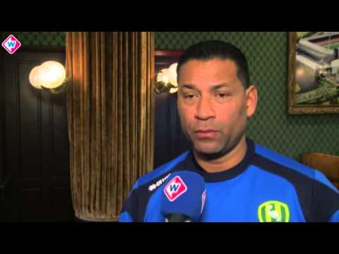 ADO-trainer Henk Fraser blikt vooruit op FC Groningen - ADO Den Haag
