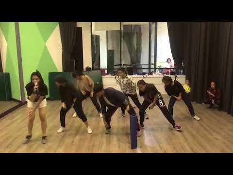 180504(BLING BLING & SINOSIJAK-iKON#01) PLOY & VV Winnity DANCE PRACTIC on 4 May 2018