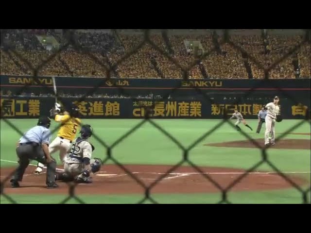 【8回裏】誰よりも熱く!! ホークス・松田の一振りで待望の追加点!! 2015/7/25 H-Bs