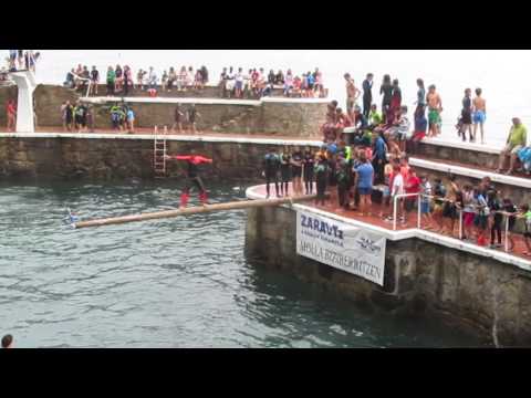 Kukaña jokoa Zarauzko moilan