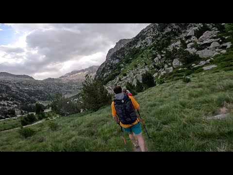 Ascenso a Besiberri Sur (3.020 m) y Comaloformo (3.029 m) desde el Refugio Conangles