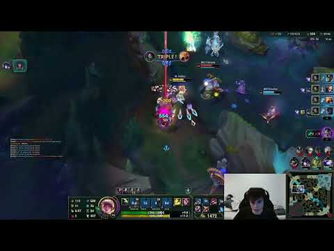 Vetheo cosplaying Chovy in Champions Queue