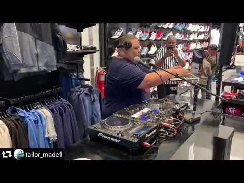 DJ FatFingaz on the 1’s & 2’s