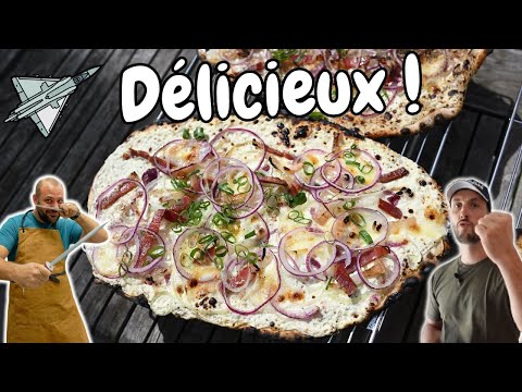 La recette facile de la tarte flambée maison (FLAMMEKUECH). Rapide et délicieuse !