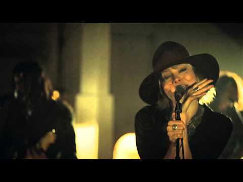 Bad For Lazarus - 7 Minute Itch (featuring Liela Moss) Official Video