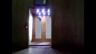 preview picture of video 'IETI Mini Elevator'