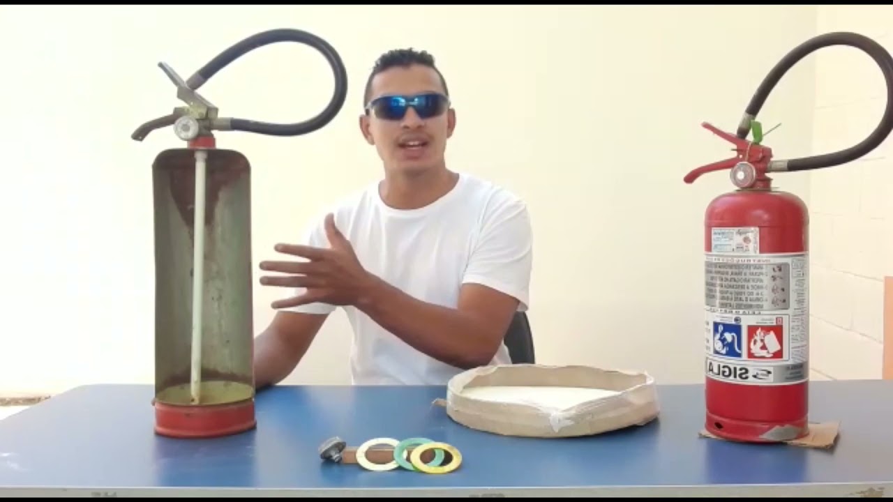 Tudo sobre o extintor de pó químico.