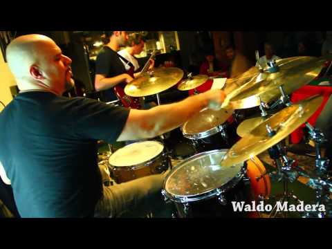 Waldo Madera Cuarteto - Jazz&Pop - Mayo de 2011: EL TORO