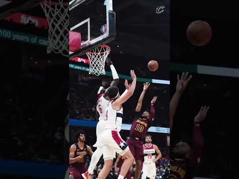 Darius Garland smooth point in paint area at Cavs vs Wizards #shorts #KiaTipOff21
