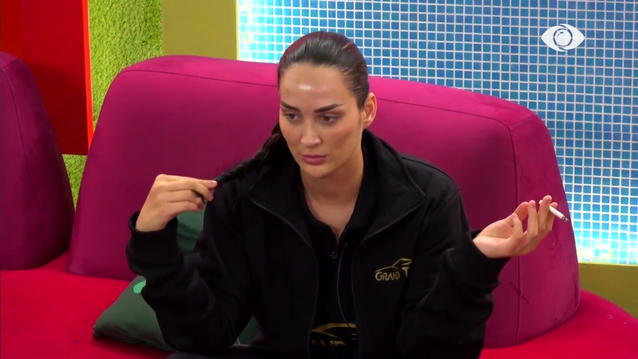 “Po të hedh dhe unë çarçafët dhe do e shikosh”/ Çfarë e shqetëson Erjolën: Pa turp sepse...