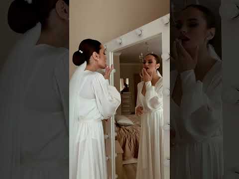 Elevate your bridal morning with a robe from Nola Grey💍#bride #weddinginspiration #bridetobe