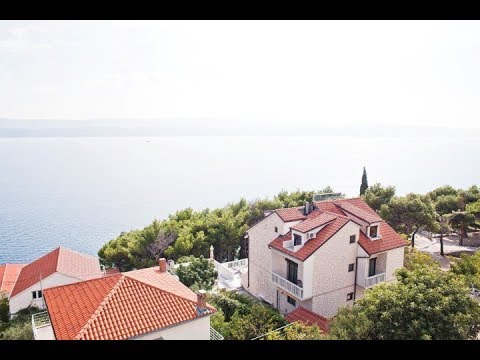 Villa Raljević - walking to the market