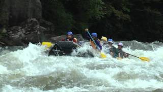 preview picture of video 'Back Ender Rapid - Summer Gauley River'