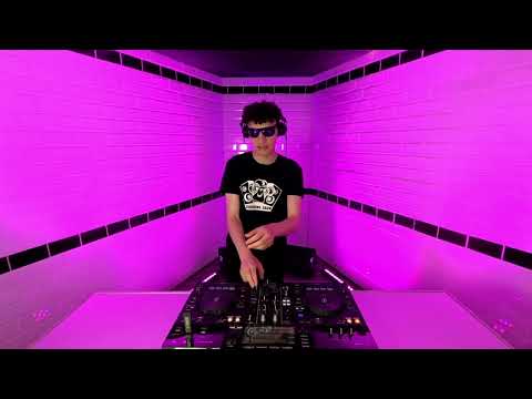 BASSICAD / 153 BPM - 073 BASS STATION