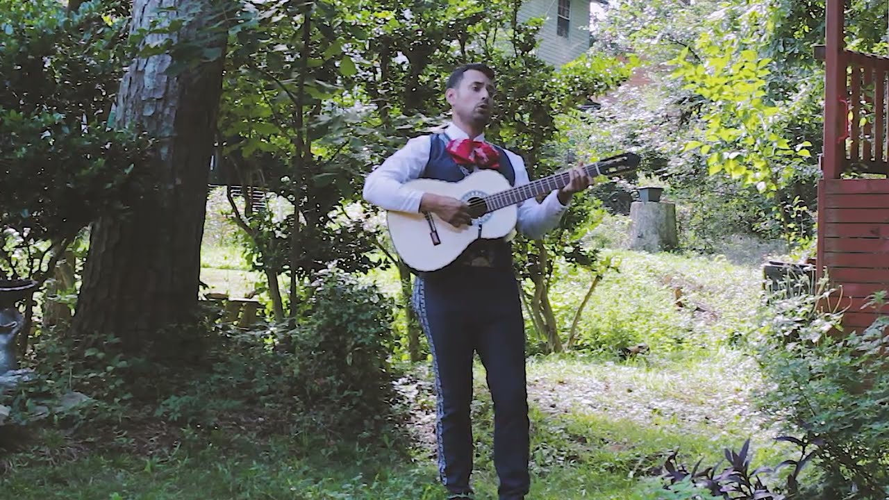 Promotional video thumbnail 1 for Mariachi Alex Sifuentes