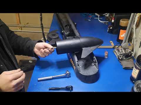 Remove and inspect armature and brushes from minnkota maxxum trolling motor