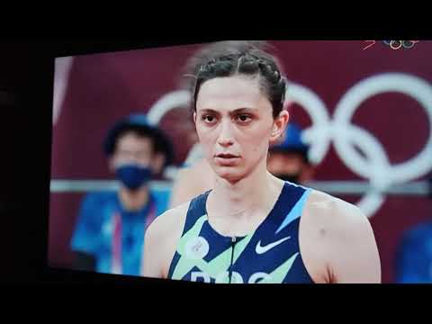 Lasitskene' gold winning 2:04 jump at the Tokyo Olympics