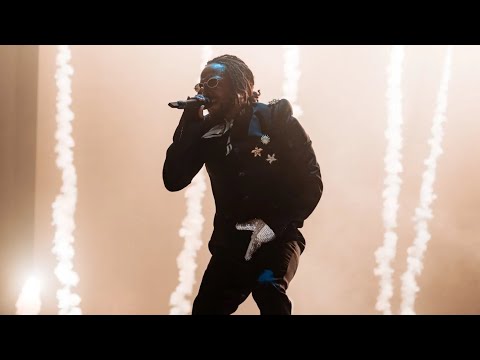 Million Dollar Euphoria - [feat. Kendrick Lamar] (Remix)