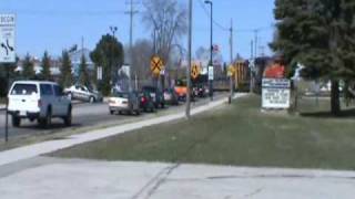 preview picture of video 'Canadian National SD40-2LW # 5320 Heads South Through Grafton, Wisconsin (4/15/09)'