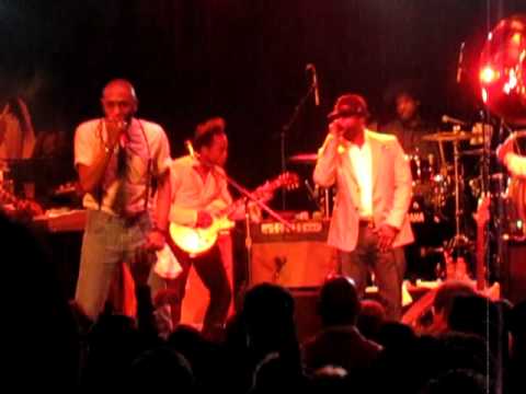 The Roots ft Mos Def "Double Trouble" at the Key Club in Los Angeles