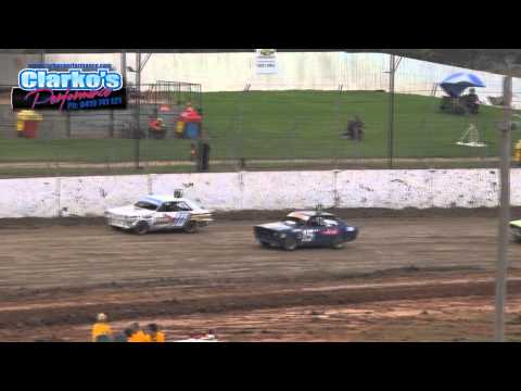 Junior Sedans - Heat 1 - Australian Title - Mildura Speedway - 11.01.15