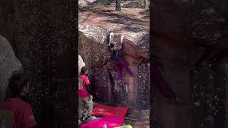 Video thumbnail of Haz el favor, 6a+. Albarracín