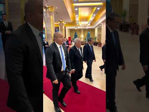 柬埔寨夏卡朋亲王长得非常像西哈努克国王，大家觉得是不是？柬埔寨 东南亚 西哈努克