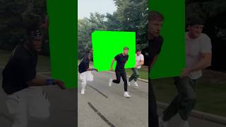Download lagu MrBeast, Logan Paul, and KSI running with the LUNCHLY Box meme - Green Screen mp3