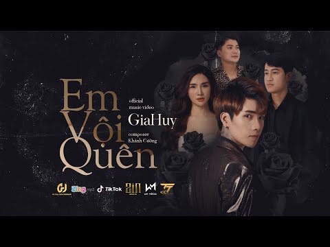 Thể hiện bởi Gia Huy