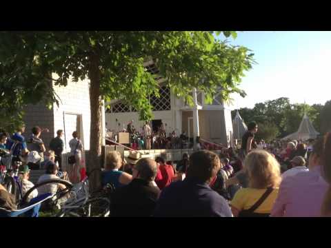 Rudy singing in the park