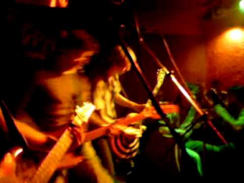 Stav nouze - Dundee Jam