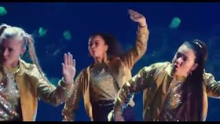 CLIP - Sit Still Look Pretty -Pitch Perfect 3 (HD)