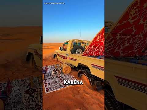 Mobil Ini Terjebak di Gurun Pasir