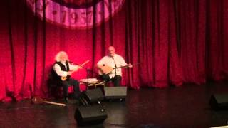 Yüce Dağ Başında Yanar Bir Işık 2 ERKAN OĞUR-İSMAİL HAKKI DEMİRCİOĞLU