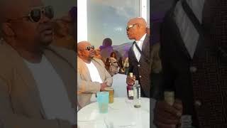 Download lagu shebeshxt at Mr and mrs makarapa's weeding mp3 Download lagu shebeshxt at Mr and mrs makarapa's weeding mp3