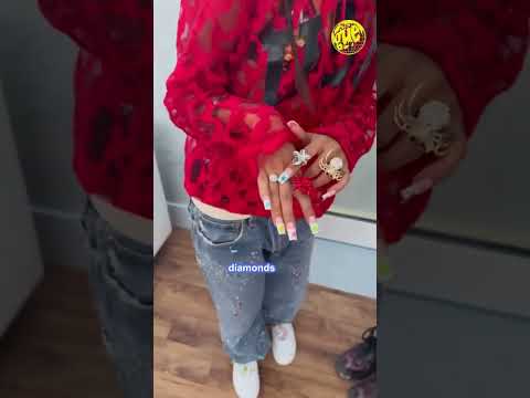 BB trickz Still Wears Her Ex’s Boxers…