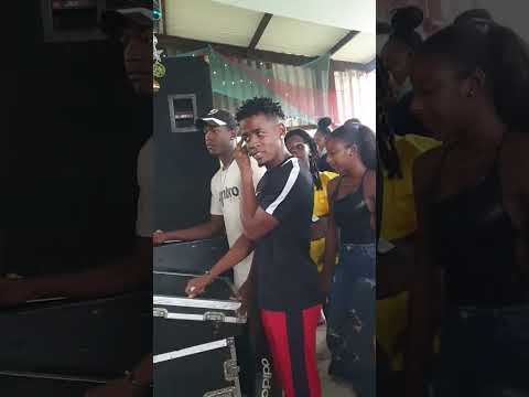 The SeasonBand 1e optreden 20december 2020 Met Rowane