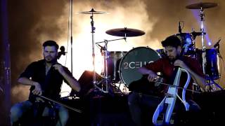 2CELLOS - With Or Without You / Fan Action in Rome 2016