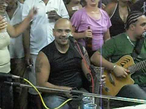 grupo por acaso canta ogum no costéla