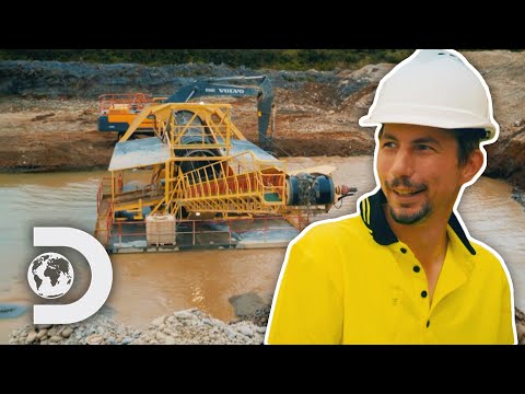 Parker Discovers INCREDIBLE Bluetooth-Operated Wash Plant | Gold Rush: Parker's Trail