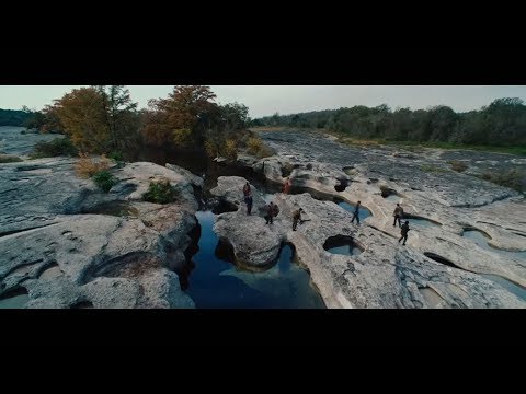 Predators - We Have A Real Problem [HD]