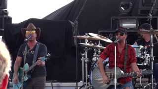 LoCash Cowboys &quot;Chase A Little Love&quot; 8-31-13