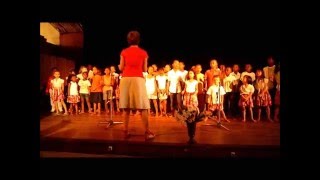 La différence, Salif Keita, chorale d&#39;enfants, Madagascar, juin 2012