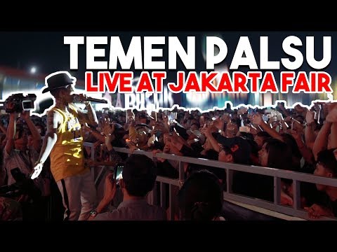 TEMEN PALSU Ft Afrogie - LIVE AT JAKARTA FAIR 2K19